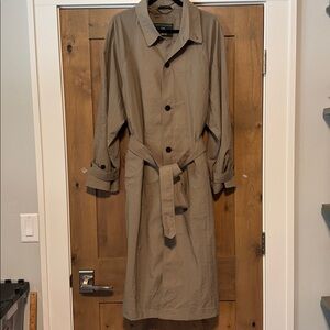 ORVIS Long trench coat Womens Tan Lined Pockets belted Classic Quality buttons